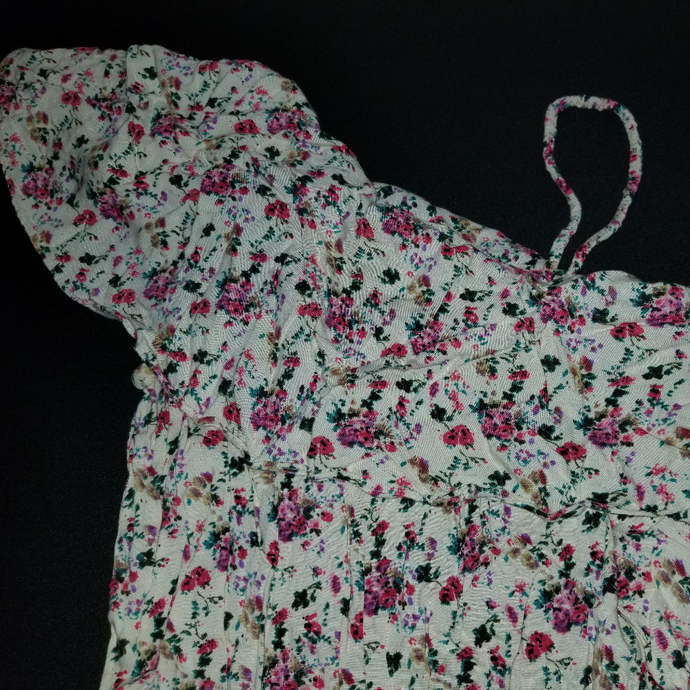 Angie Floral Romper - worn once - Picture 2 of 6